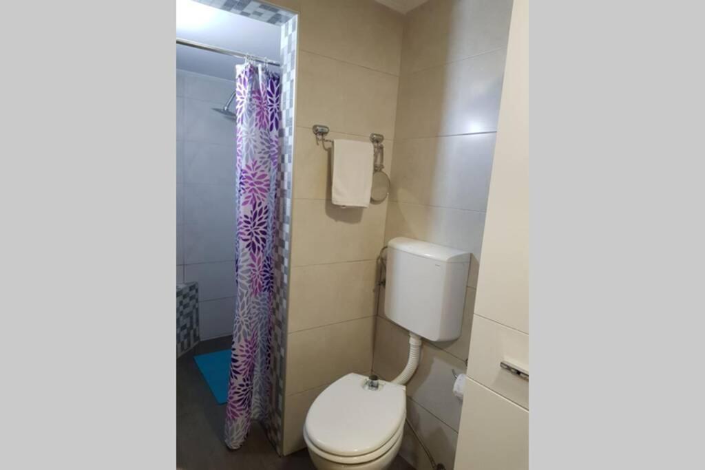 Apartman Sa Garazom I Internetom 사라예보 외부 사진