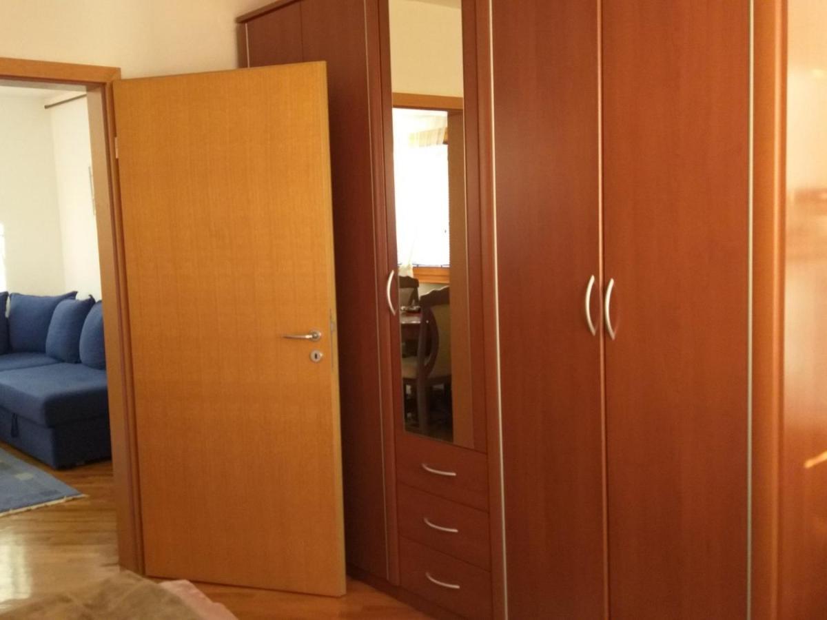 Apartman Sa Garazom I Internetom 사라예보 외부 사진